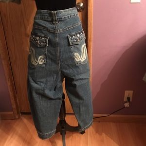 Embellished Capri jeans.  Jazzy, stretchy